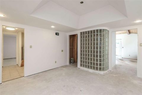 listing image 42