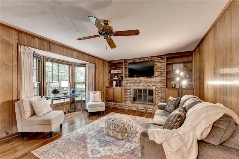 1450 Holly Bank Circle, Atlanta, Georgia image 8