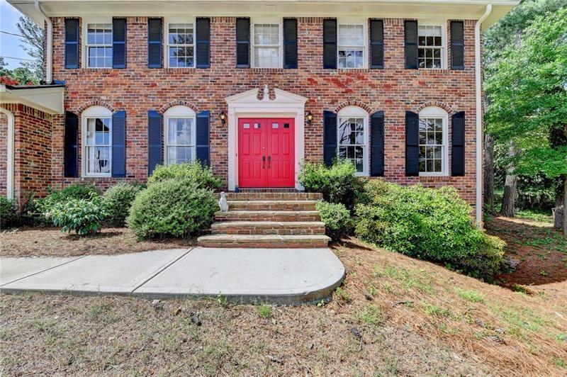 1450 Holly Bank Circle, Atlanta, Georgia image 2