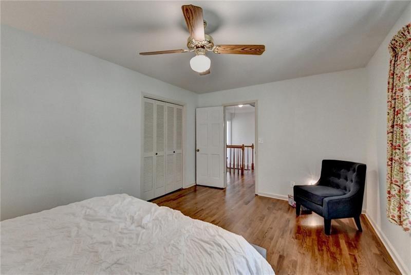 1450 Holly Bank Circle, Atlanta, Georgia image 32