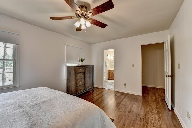1450 Holly Bank Circle, Atlanta, Georgia image 24