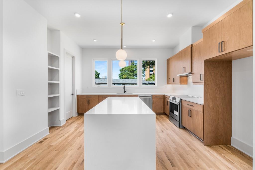 404 Linden Avenue NE 18