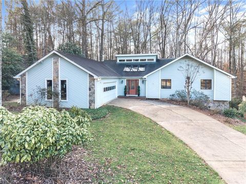 Photo of 4069 Howell Ferry Road, Duluth, GA 30096 (MLS # 7718261)