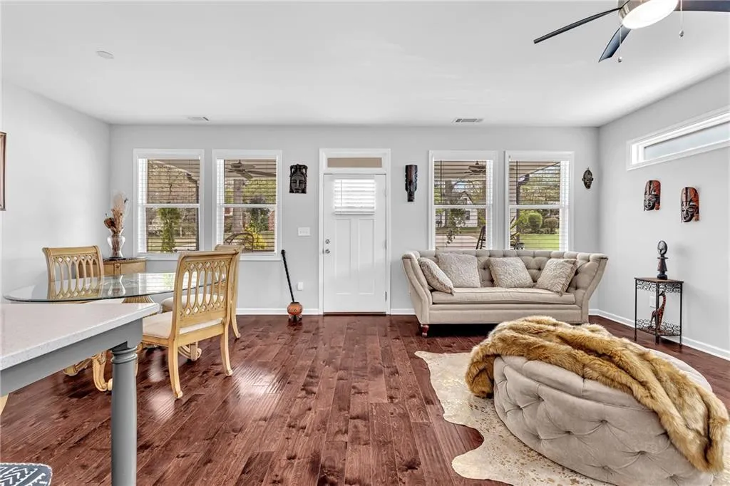 Hapeville, Georgia 30354, United States, 4 Bedrooms Bedrooms, ,3 BathroomsBathrooms,Residential,Coming Soon,98627