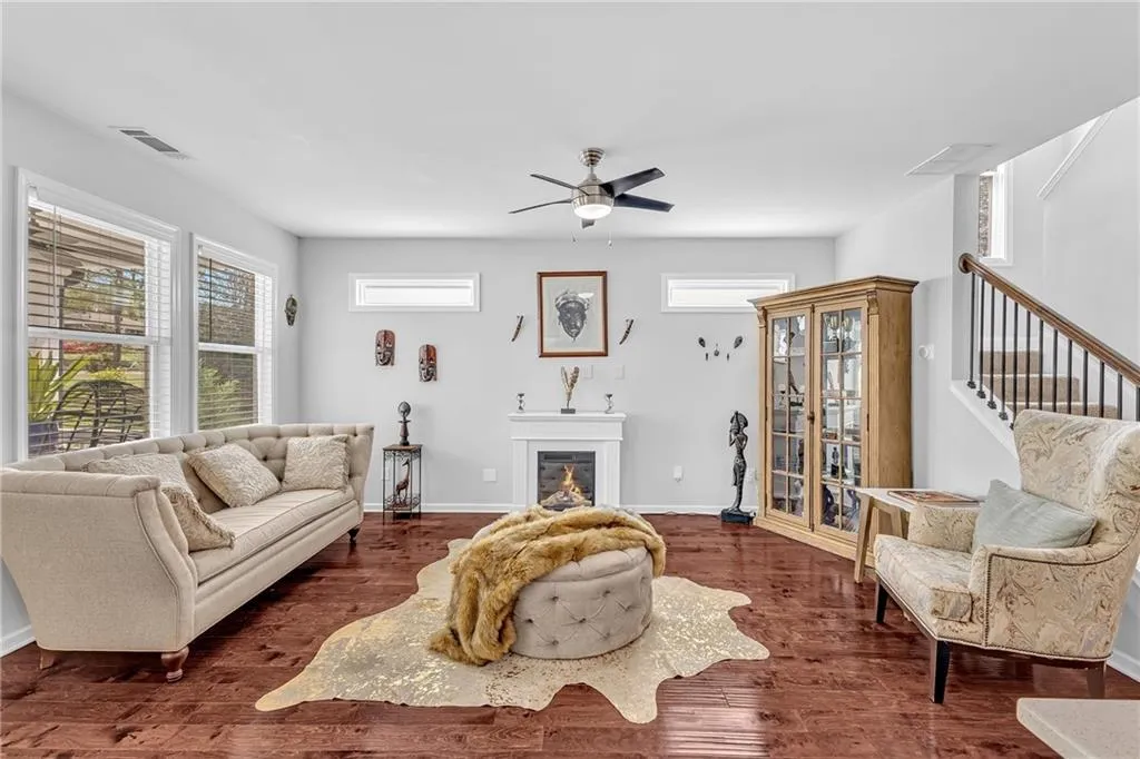 Hapeville, Georgia 30354, United States, 4 Bedrooms Bedrooms, ,3 BathroomsBathrooms,Residential,Coming Soon,98627