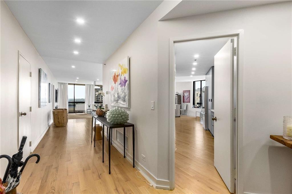 2660 Peachtree Road NW 18H