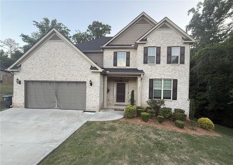 Homes For Sale - 211 Alderleaf Court<br/> Mcdonough, GA 30252