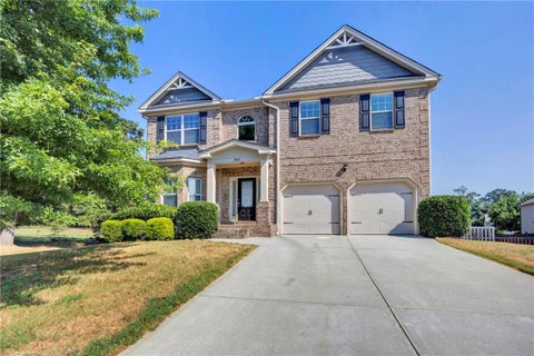 Homes For Sale - 312 Tates Court<br/> Loganville, GA 30052
