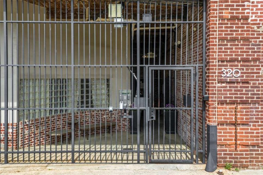 320 Martin Luther King Jr Drive SE 6