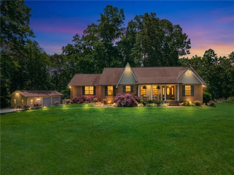 Homes For Sale - 400 Cable Road<br/> Waleska, GA 30183