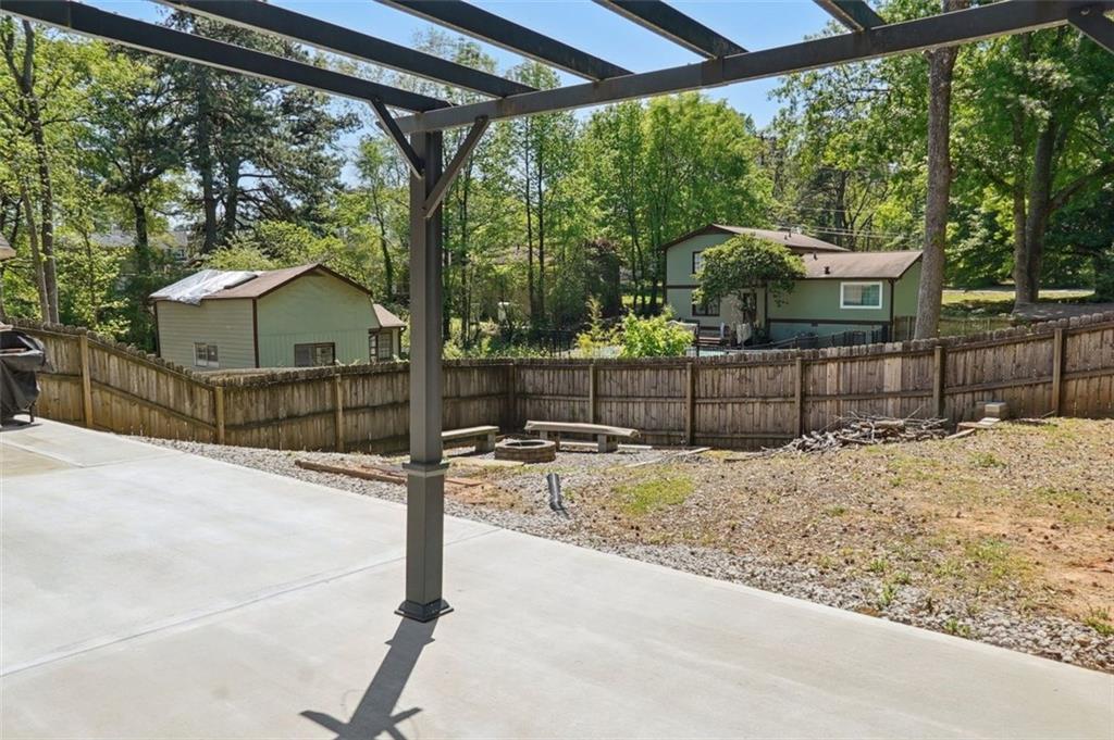 2638 LAKE MANOR Circle