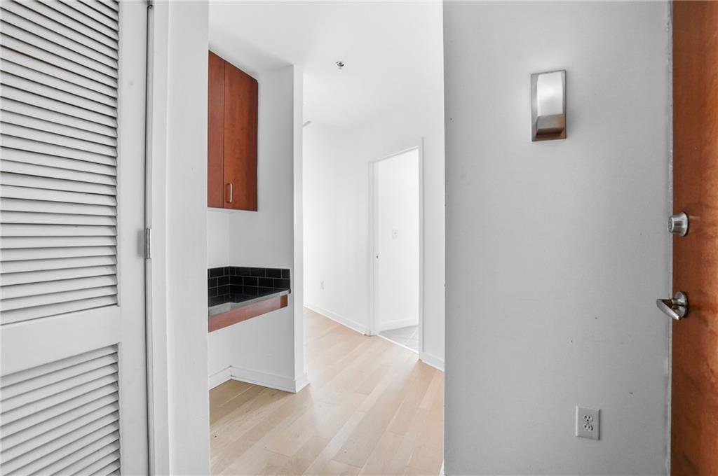 361 17th Street NW 1022