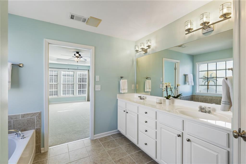 3590 Davyne Bend, Cumming, Georgia image 30