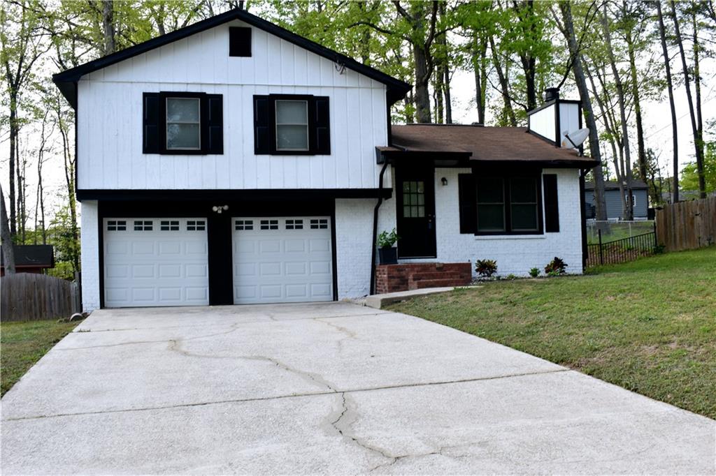 3867 Cherie Glen Road, Snellville, Georgia image 3