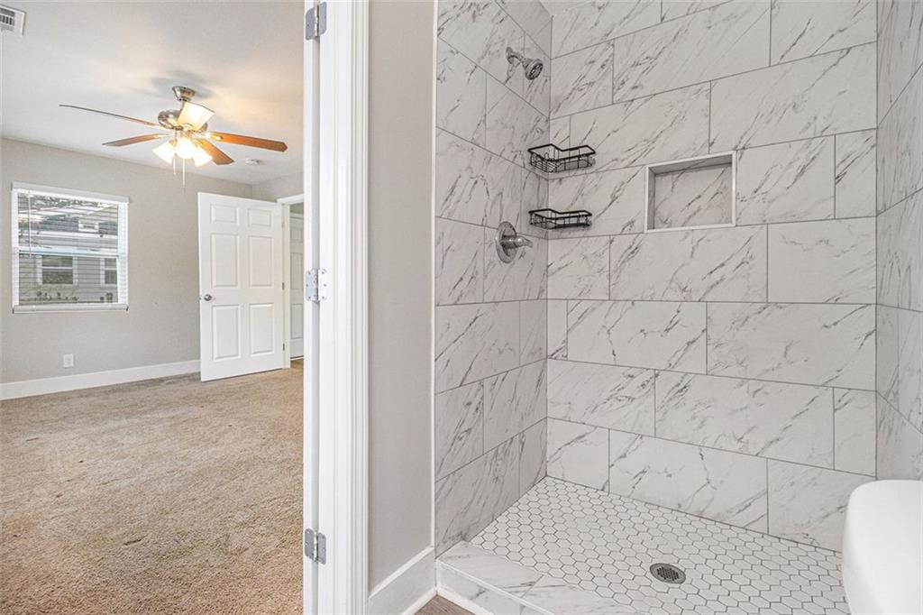 2597 Dale Creek Drive, Atlanta, Georgia image 9