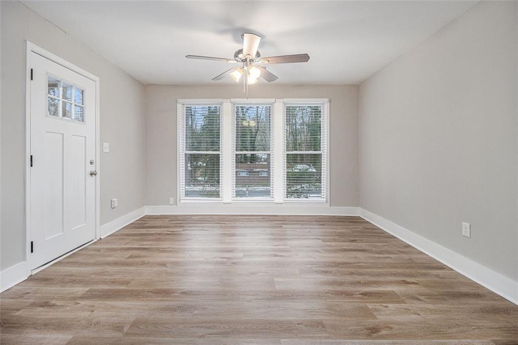 2597 Dale Creek Drive, Atlanta, Georgia image 3