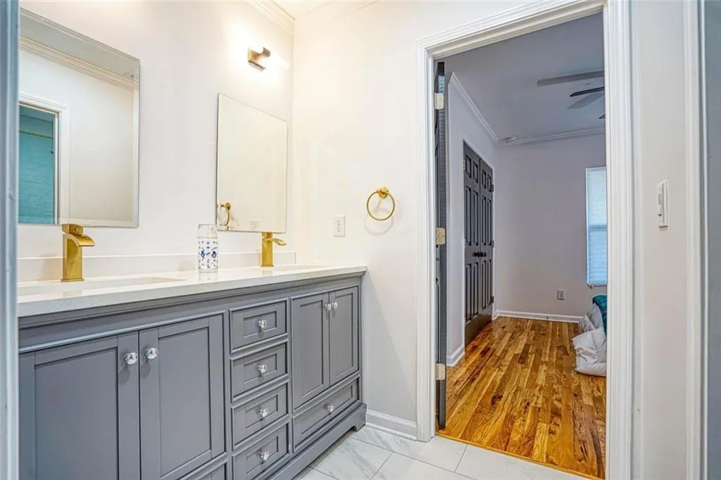 Atlanta, Georgia 30311, United States, 3 Bedrooms Bedrooms, ,3 BathroomsBathrooms,Residential,Active,206440