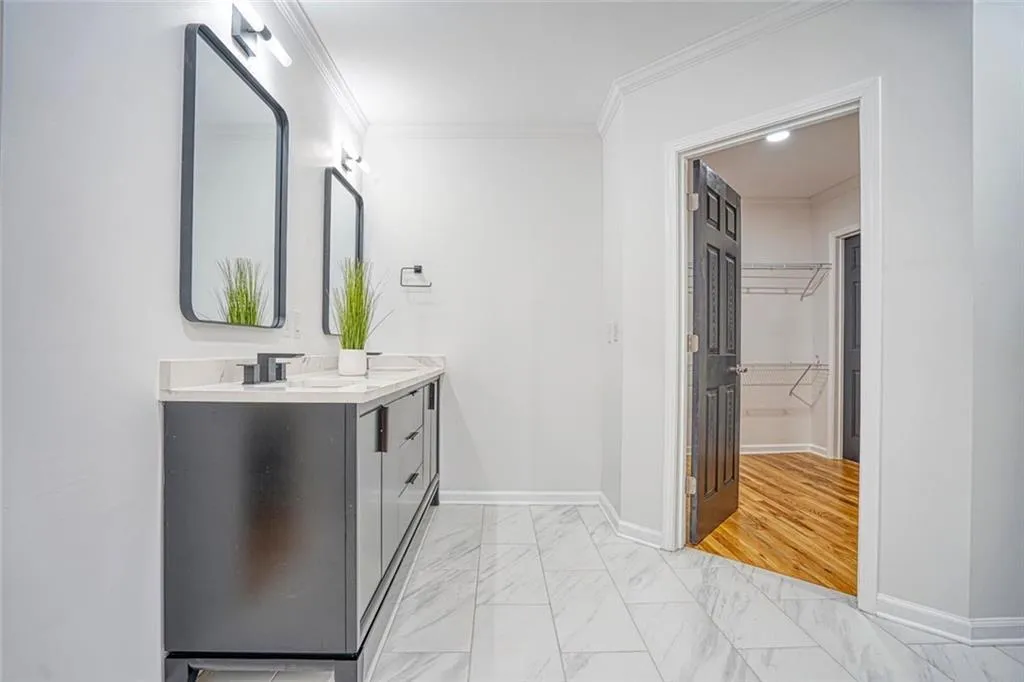 Atlanta, Georgia 30311, United States, 3 Bedrooms Bedrooms, ,3 BathroomsBathrooms,Residential,Active,206440