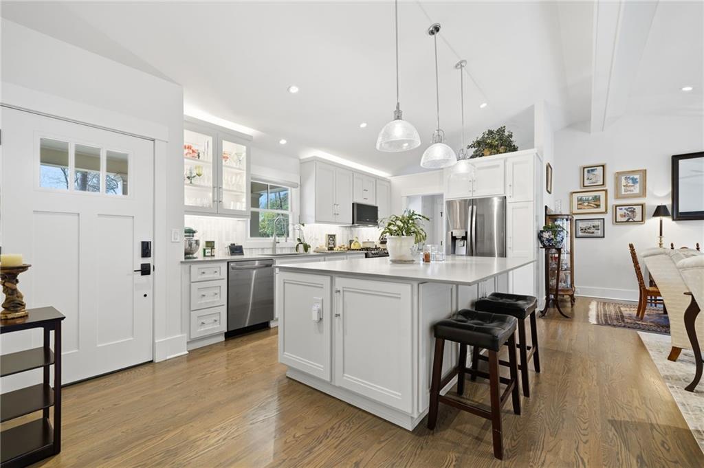 1943 Sunbury Place NW