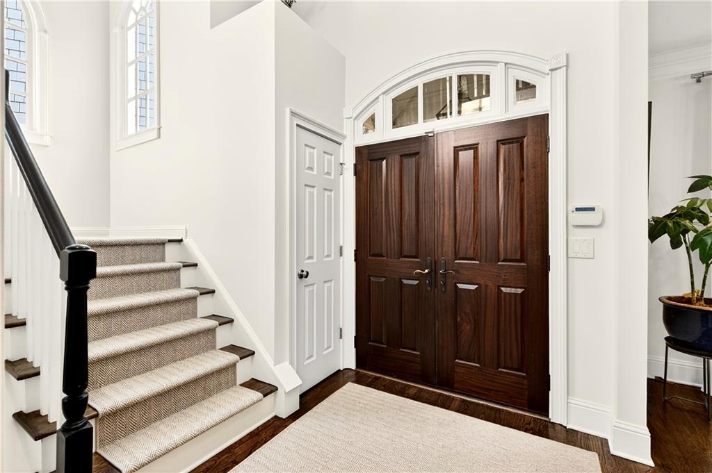 16 Conifer Circle NE