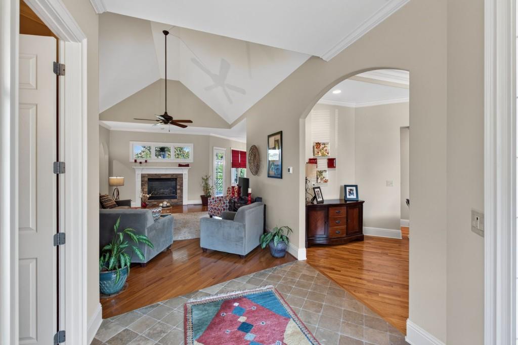 5926 Hogans Way