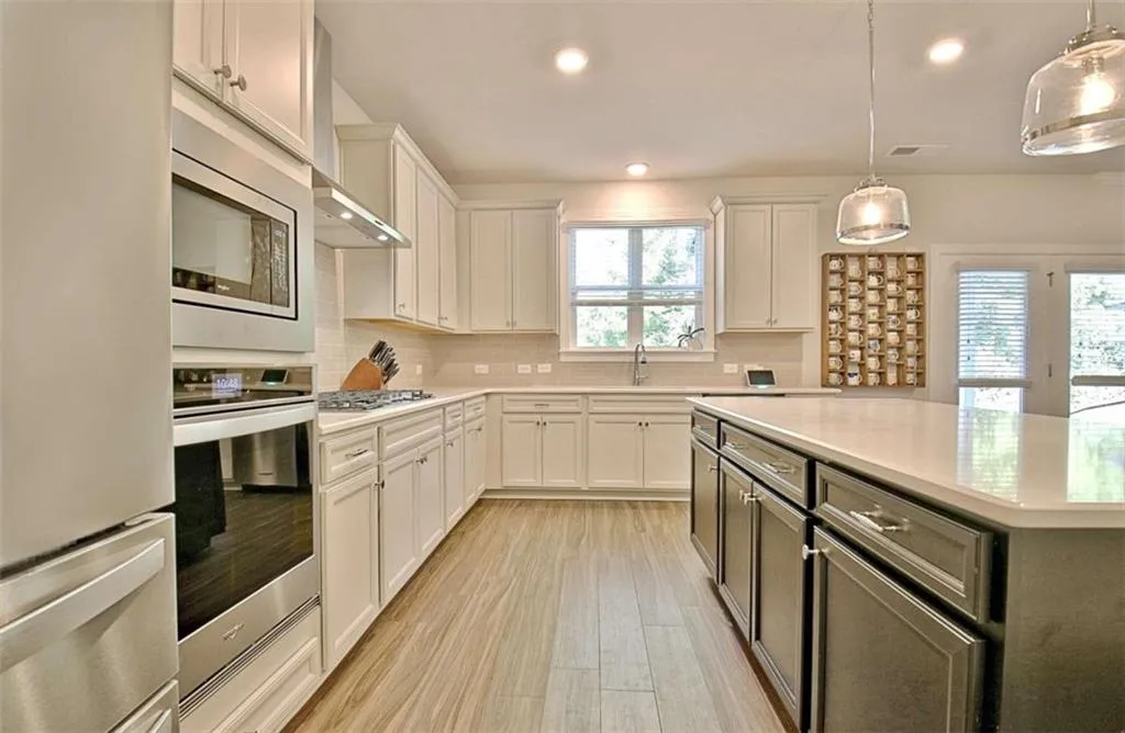 Peachtree City, Georgia 30269, United States, 5 Bedrooms Bedrooms, ,3 BathroomsBathrooms,Residential,Active,207862