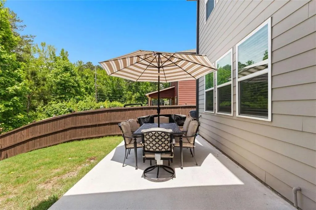 Peachtree City, Georgia 30269, United States, 5 Bedrooms Bedrooms, ,3 BathroomsBathrooms,Residential,Active,207862