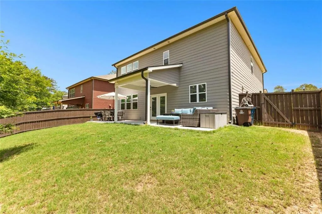 Peachtree City, Georgia 30269, United States, 5 Bedrooms Bedrooms, ,3 BathroomsBathrooms,Residential,Active,207862