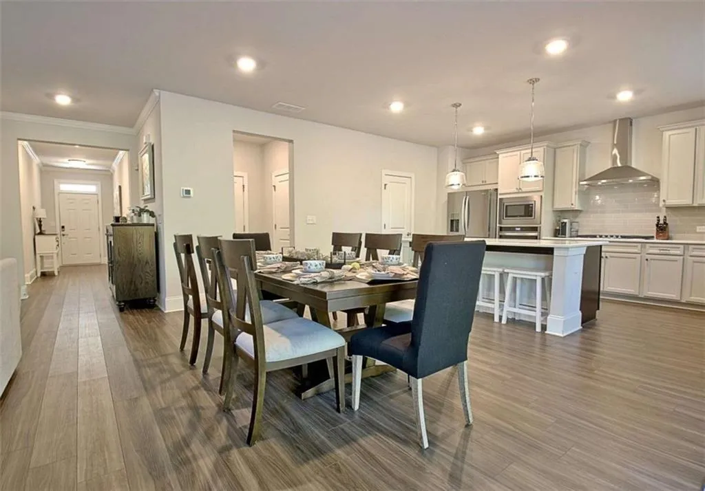 Peachtree City, Georgia 30269, United States, 5 Bedrooms Bedrooms, ,3 BathroomsBathrooms,Residential,Active,207862