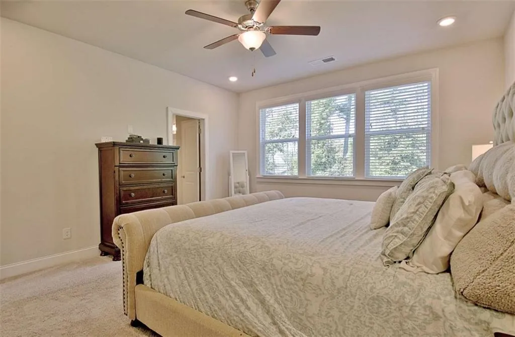 Peachtree City, Georgia 30269, United States, 5 Bedrooms Bedrooms, ,3 BathroomsBathrooms,Residential,Active,207862