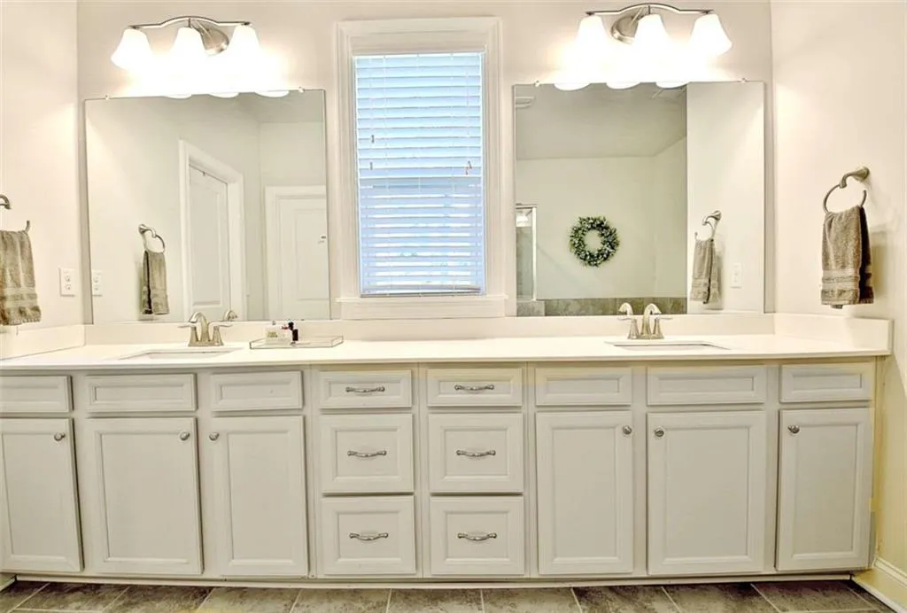 Peachtree City, Georgia 30269, United States, 5 Bedrooms Bedrooms, ,3 BathroomsBathrooms,Residential,Active,207862