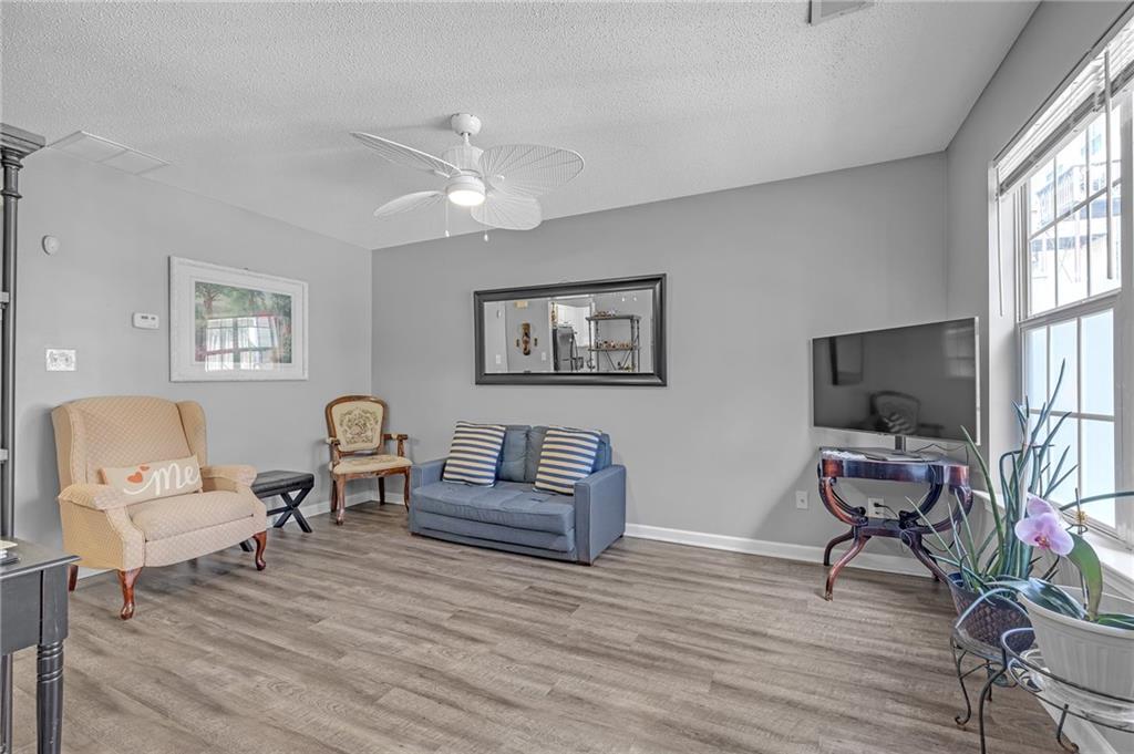 6722 Gallant Court SE