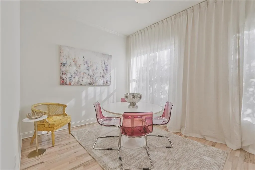 Brookhaven, Georgia 30319, United States, 3 Bedrooms Bedrooms, ,4 BathroomsBathrooms,Residential,Pending,110977