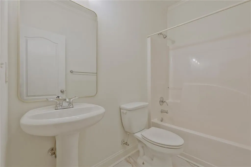 Brookhaven, Georgia 30319, United States, 3 Bedrooms Bedrooms, ,4 BathroomsBathrooms,Residential,Pending,110977