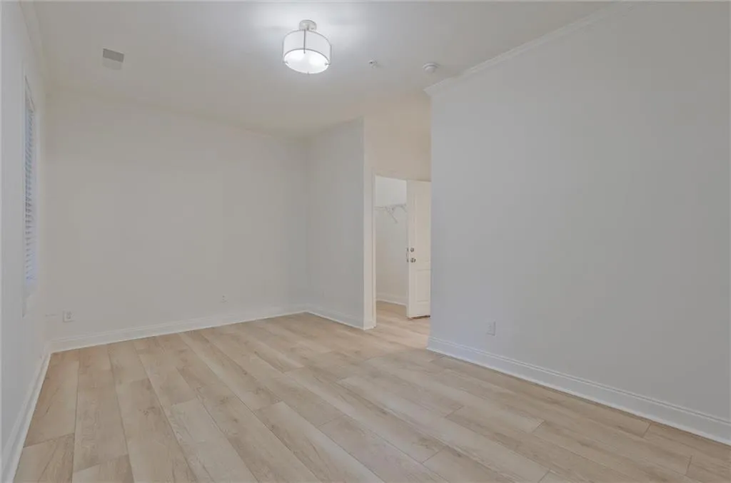 Brookhaven, Georgia 30319, United States, 3 Bedrooms Bedrooms, ,4 BathroomsBathrooms,Residential,Pending,110977