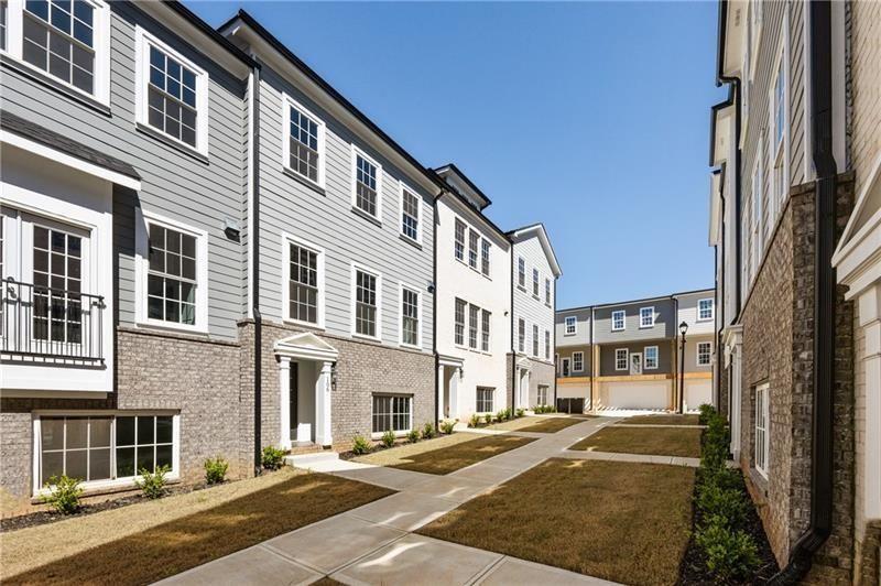 3165 Dogwood Drive 108