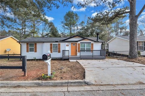 A home in Lithonia