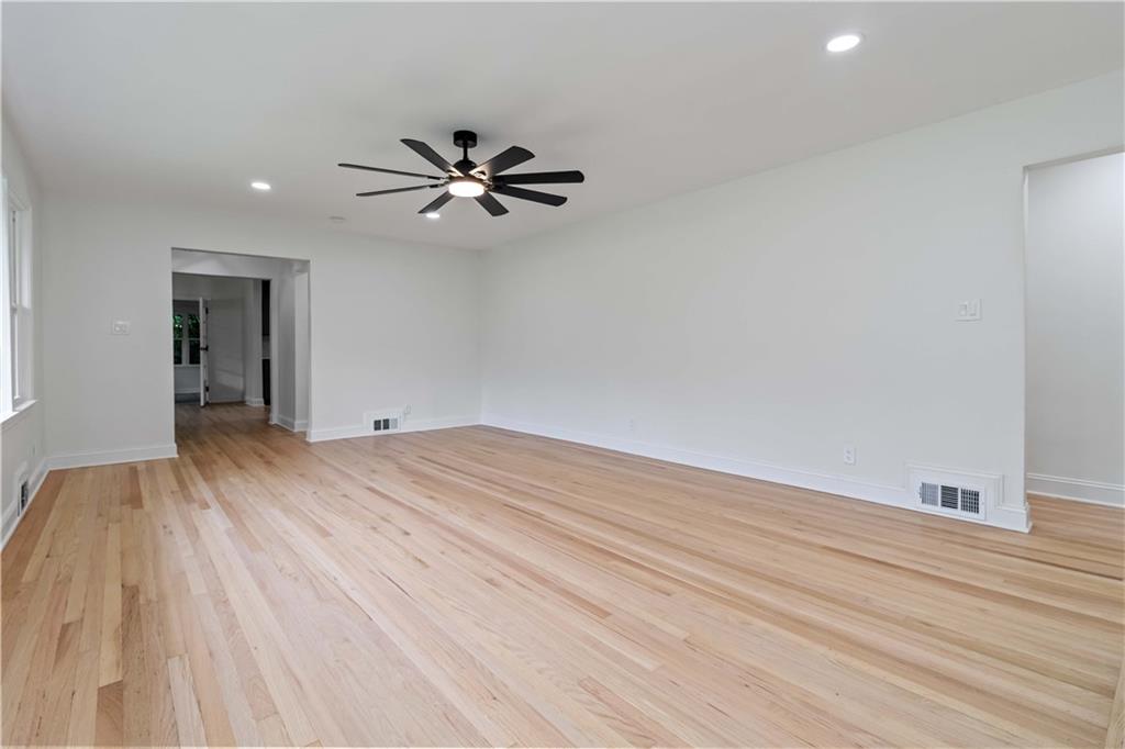4389 Lavista Road