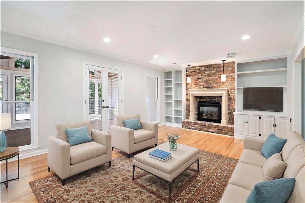 6300 Mountain Brook Lane, Atlanta, Georgia image 4