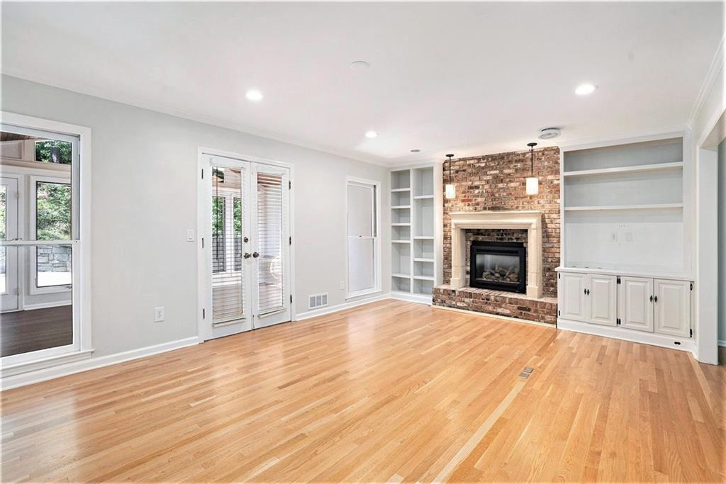6300 Mountain Brook Lane, Atlanta, Georgia image 5