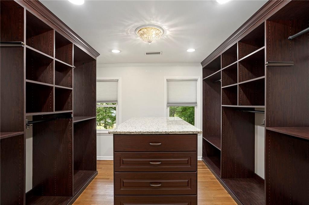 6300 Mountain Brook Lane, Atlanta, Georgia image 17