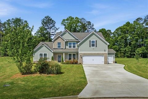 Homes For Sale - 2 Whites Pond Road<br/> Moreland, GA 30259
