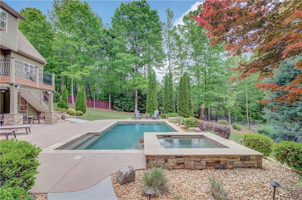 68 Misty Creek Cove