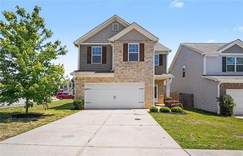 Homes For Sale - 10941 Wheeler Trace<br/> Hampton, GA 30228