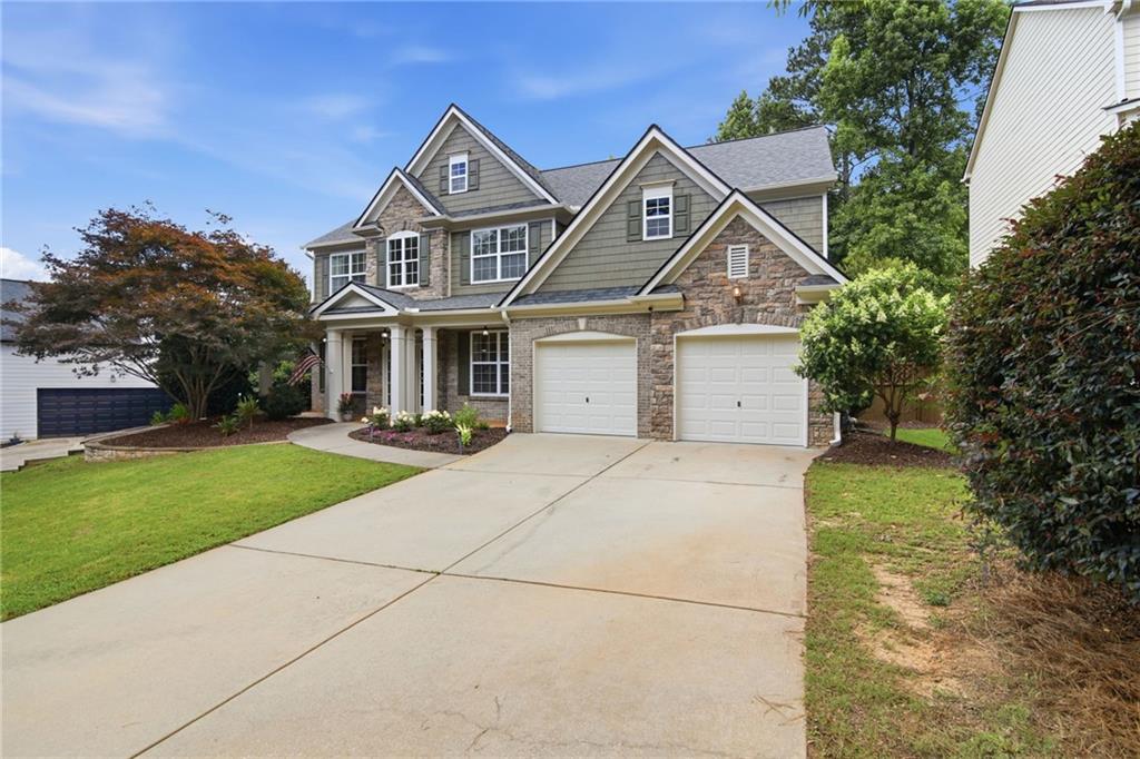 810 Whiteoak Terrace