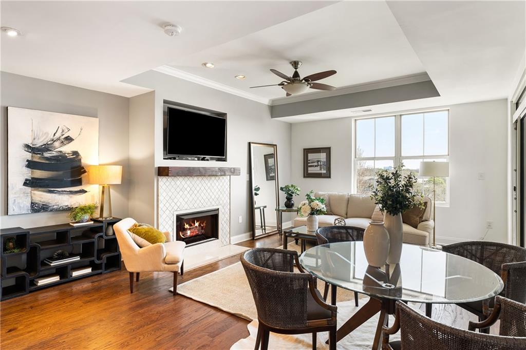 2881 Peachtree Road NE 702