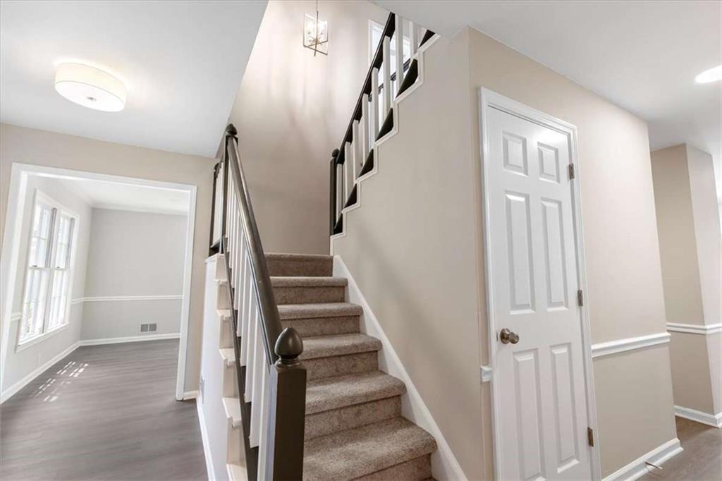 1420 Fieldgreen Overlook