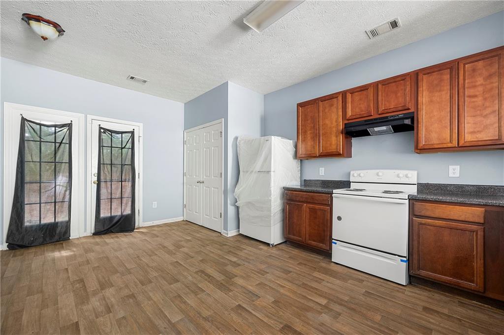 4670 Ernest Drive, Forest Park, Georgia image 4
