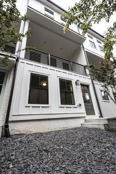 193 Chestnut Circle Atlanta GA 30342