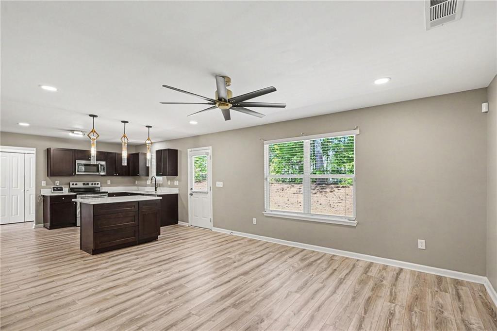1128 Oak Hollow Lane